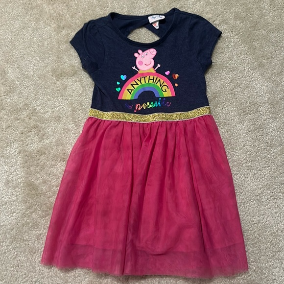 Peppa Pig girls dress size 5 - Picture 1 of 5